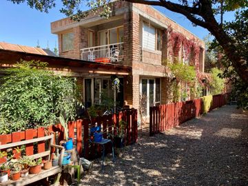 Casa en venta en LA REINA