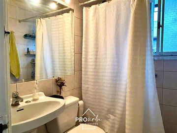 Casa en Venta en Casa con Gran Terreno en Barrio Seguro y Residencial, Metro San Joaquin, Macul