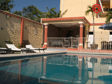 Hotel en Venta La Posada, a solo 3 min del Rollo parque acuático.