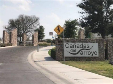 Casa en venta Fraccionamiento Cañadas del Arroyo Qro. 3,200,000 AlmQyn EMC