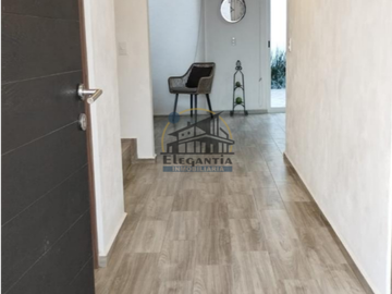Casa en venta Fraccionamiento Cañadas del Arroyo Qro. 3,200,000 AlmQyn EMC