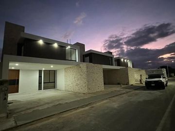 Casa en Venta en Cholul, ,Mérida Yucatán