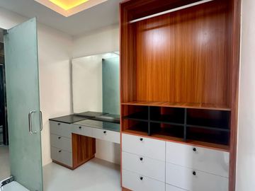 Brand New Modern House and Lot in Royale Estate – High-End Subdivision, Consolac