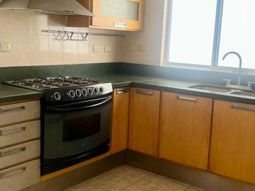Casa en venta en Cumbres Providencia Frente a Parque