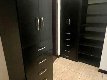 Casa en venta en Cumbres Providencia Frente a Parque