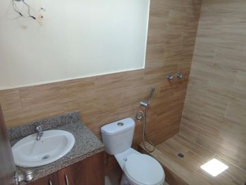 Venta Casa 3 dormitorios con estudio y family room Km 19 Vía a la Costa