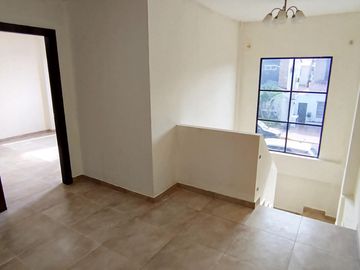 Venta Casa 3 dormitorios con estudio y family room Km 19 Vía a la Costa