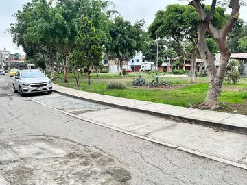 ¡Ideal para Renta! Edificio de 4 Dptos con Fte a Parque + Azotea