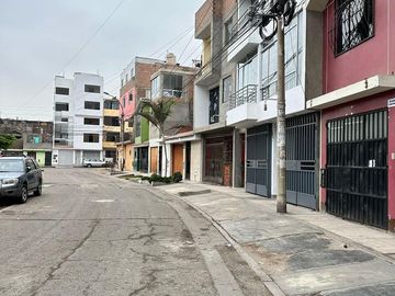 ¡Ideal para Renta! Edificio de 4 Dptos con Fte a Parque + Azotea