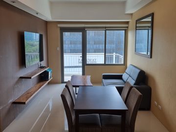 RUSH SALE! Fully Furnished 1 Bedroom Condo with View at Bristol at Parkway Place