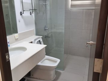 RUSH SALE! Fully Furnished 1 Bedroom Condo with View at Bristol at Parkway Place