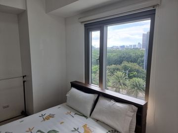 RUSH SALE! Fully Furnished 1 Bedroom Condo with View at Bristol at Parkway Place