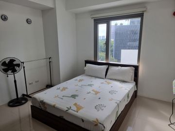 RUSH SALE! Fully Furnished 1 Bedroom Condo with View at Bristol at Parkway Place