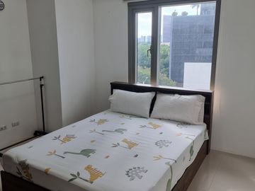 RUSH SALE! Fully Furnished 1 Bedroom Condo with View at Bristol at Parkway Place