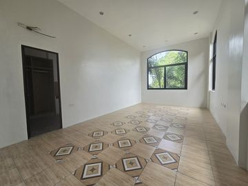 4 BR Mediterranean House and Lot in Portofino Heights Las Pinas City