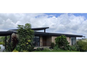 Venta de finca en el Retiro Condominio Monte Sereno