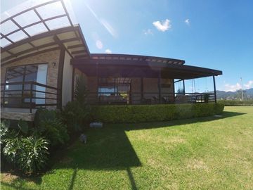 Venta de finca en el Retiro Condominio Monte Sereno