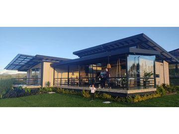 Venta de finca en el Retiro Condominio Monte Sereno