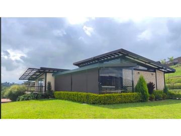 Venta de finca en el Retiro Condominio Monte Sereno