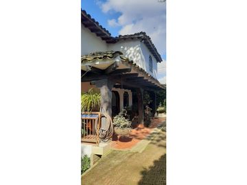 Venta de finca en Marinilla vereda Cimarronas