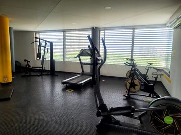 Se vende apartamento con vista a la Vía al Mar en Villa Campestre.