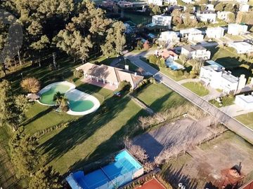 Casa en Venta - Barrio Don Joaquin, Canning