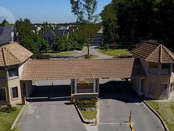 Casa en Venta - Barrio Don Joaquin, Canning