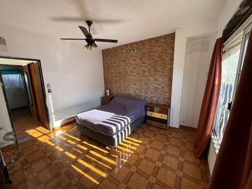 CASA EN VENTA EN LOMA HERMOSA / TRES DE FEBRERO