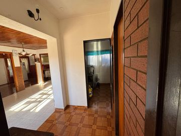 CASA EN VENTA EN LOMA HERMOSA / TRES DE FEBRERO