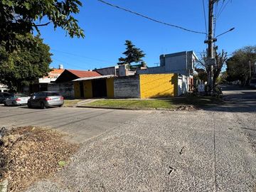 CASA EN VENTA EN LOMA HERMOSA / TRES DE FEBRERO