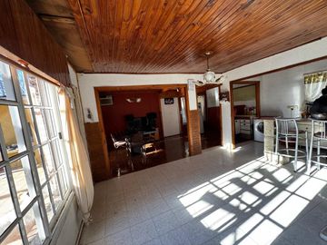 CASA EN VENTA EN LOMA HERMOSA / TRES DE FEBRERO