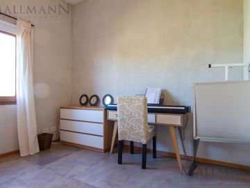 Venta Casa 3 Dormitorios Alcanfores Apto Crédito