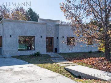 Venta Casa 3 Dormitorios Alcanfores Apto Crédito