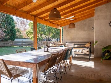Venta Casa 3 Dormitorios Alcanfores Apto Crédito