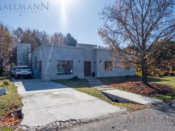 Venta Casa 3 Dormitorios Alcanfores Apto Crédito