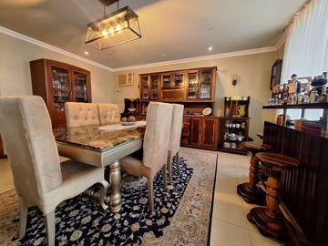 Casa en venta de 4 dormitorios, Urb. Terranova, sector UEES, Vía Samborondón