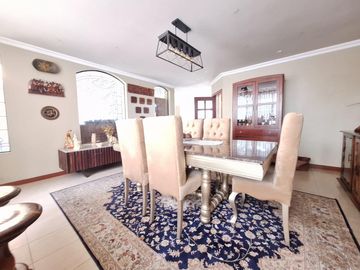 Casa en venta de 4 dormitorios, Urb. Terranova, sector UEES, Vía Samborondón