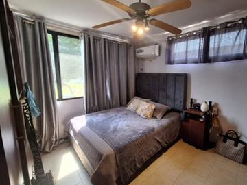 Casa en venta de 4 dormitorios, Urb. Terranova, sector UEES, Vía Samborondón