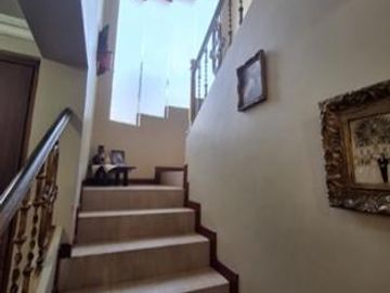 Casa en venta de 4 dormitorios, Urb. Terranova, sector UEES, Vía Samborondón
