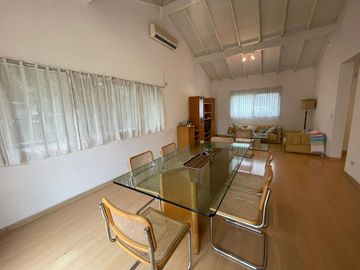 Casa en alquiler con muebles  en barrio La Casualidad, Pilar