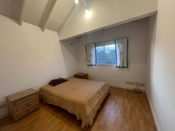 Casa en alquiler con muebles  en barrio La Casualidad, Pilar