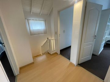 Casa en alquiler con muebles  en barrio La Casualidad, Pilar