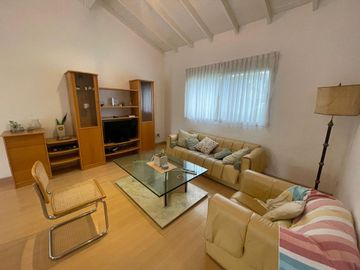 Casa en alquiler con muebles  en barrio La Casualidad, Pilar