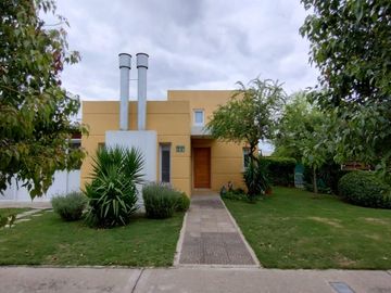 VENTA| CASA 3 dorm. EN EL TALAR DE MENDIOLAZA