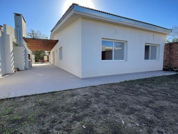 Casa céntrica en Funes