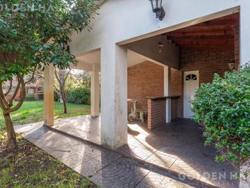 Casa en Santa Teresita