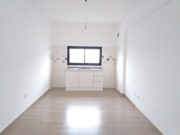 VENTA DE DEPARTAMENTO 2 AMBIENTES EN RAMOS MEJÍA