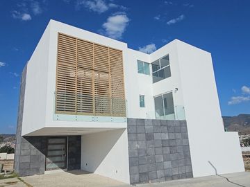 CASA EN VENTA en Mineral de la Reforma, Hidalgo, en el exclusivo fraccionamient