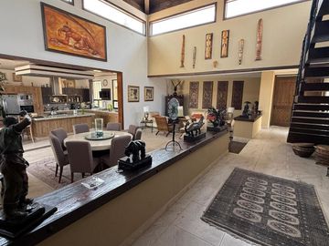 Increible Casa Estilo Toscana en Venta en Balcones Juriquilla