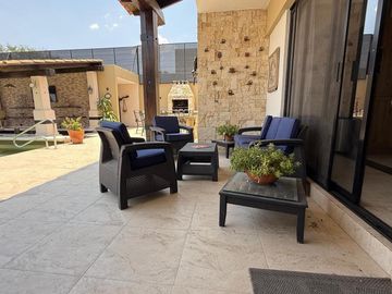 Increible Casa Estilo Toscana en Venta en Balcones Juriquilla